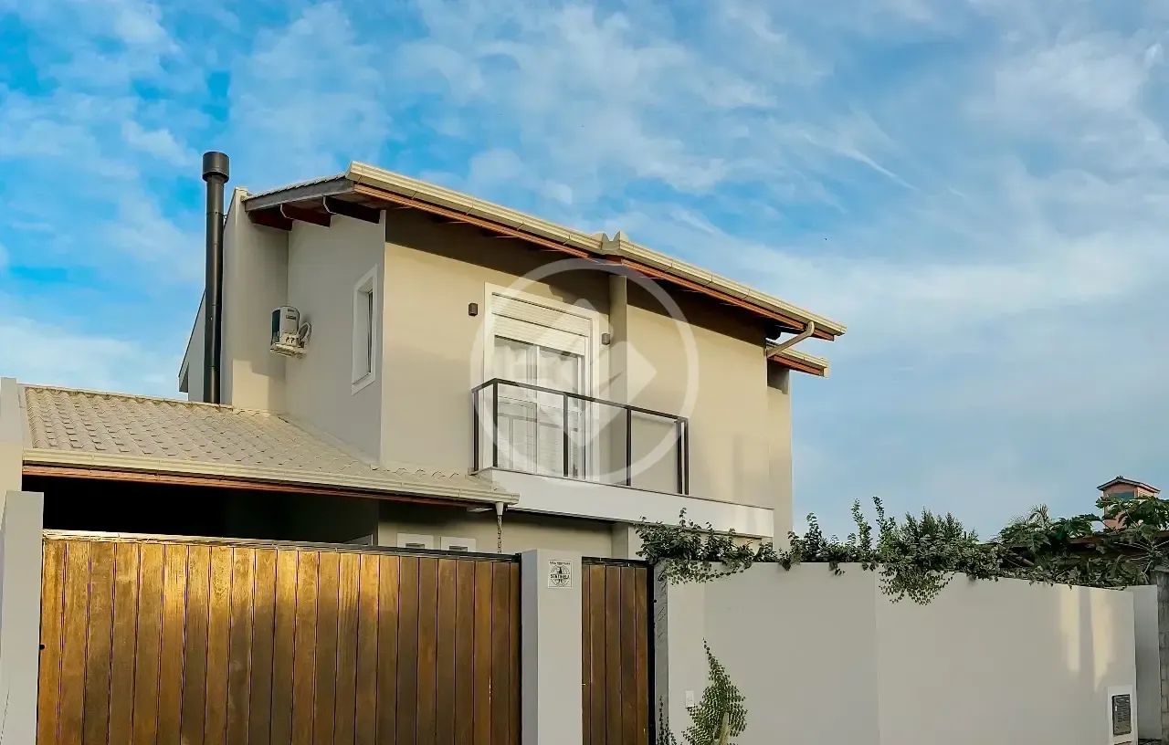 Casa no Rio Tavares em região nobre e tranquila codigo: 158703