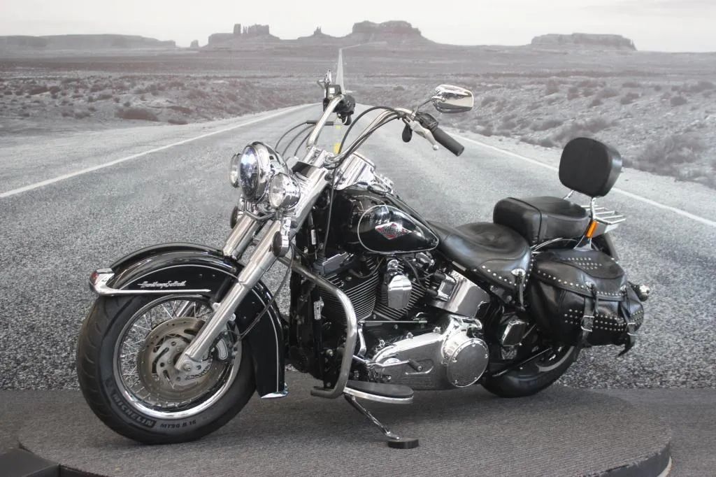 Harley-Davidson Softail Classic Flstc 2013 - 1477023057 | OLX