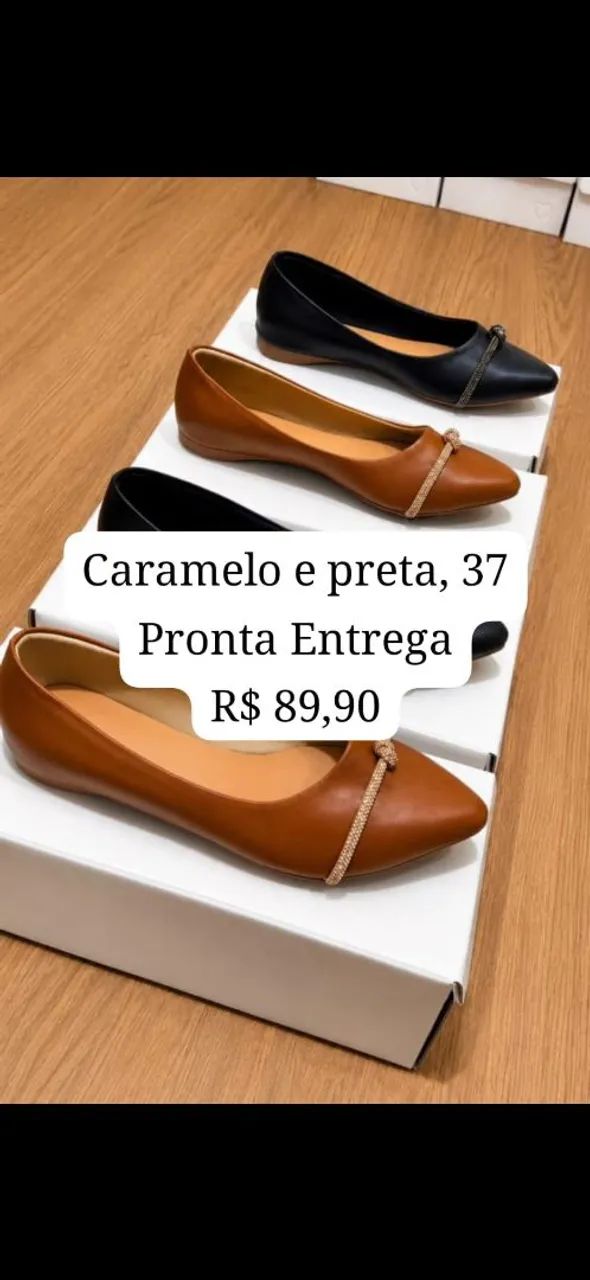 Sapatilhas marrom e preta