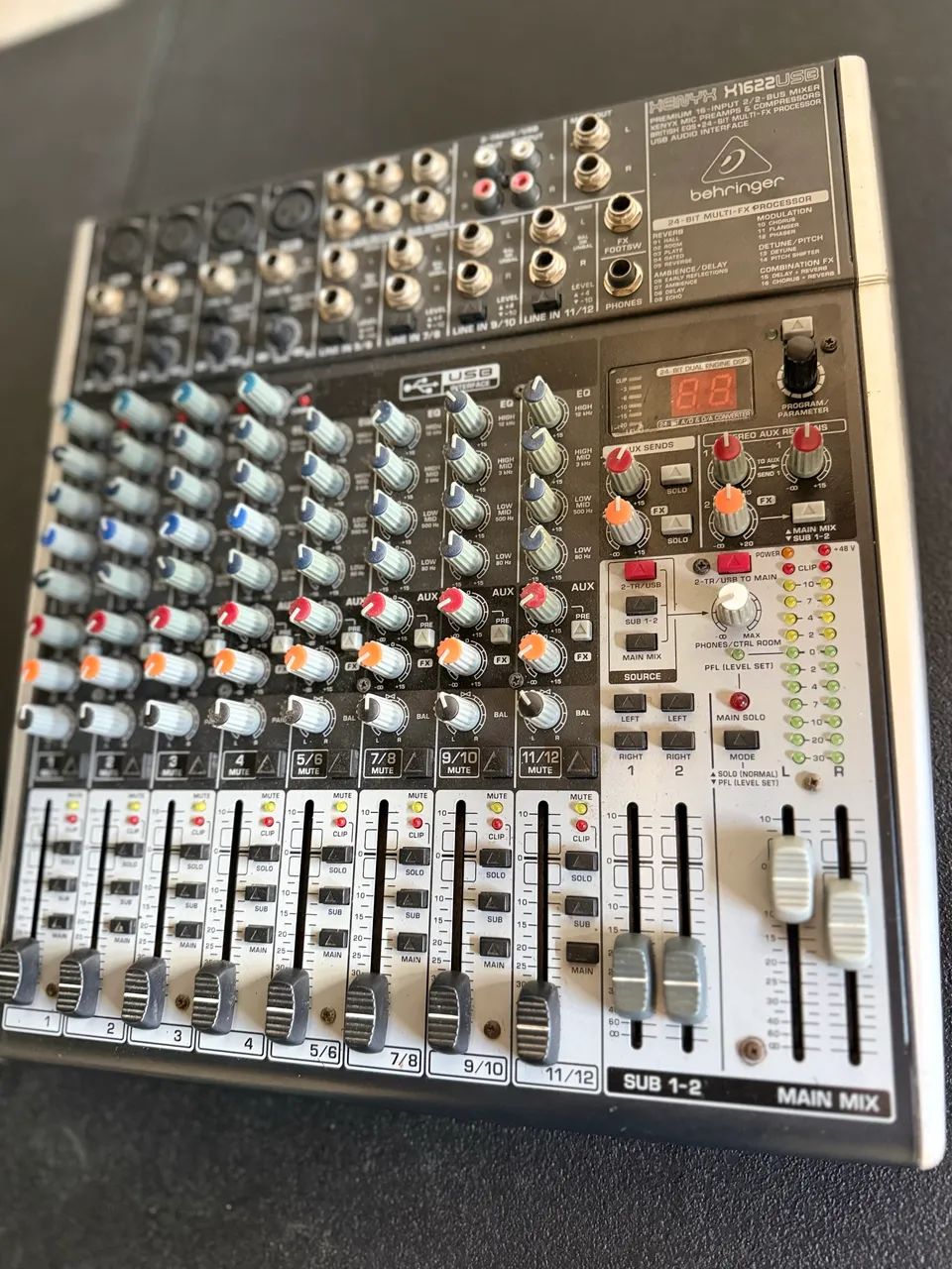  Behringer Xenyx X1622USB. - Foto 2