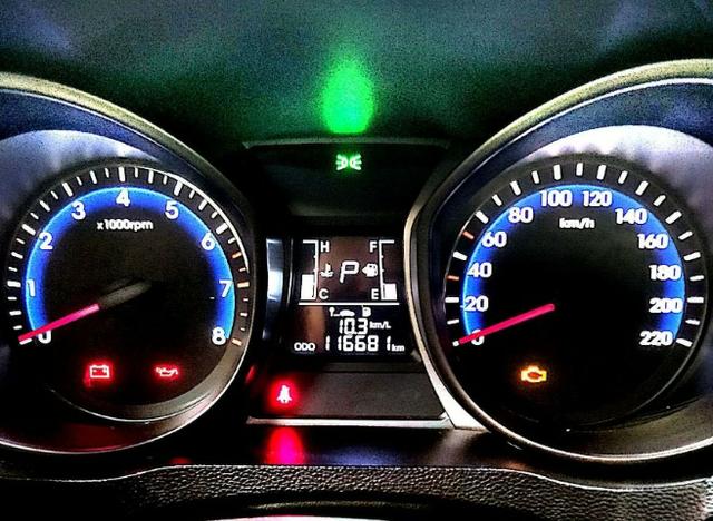 Hyundai HB20X Style 1.6 Flex 16v 4P Automático 2014 - Foto 8