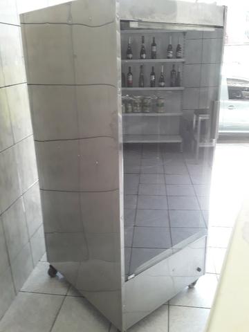 Maquina giratoria para assados