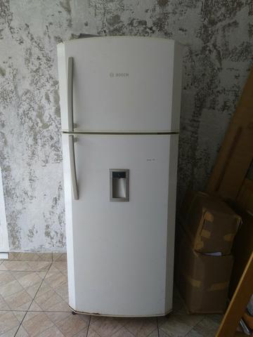 Geladeira Bosch kdv44