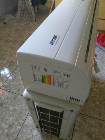 Ar condicionado York 12000 btus - Foto 3