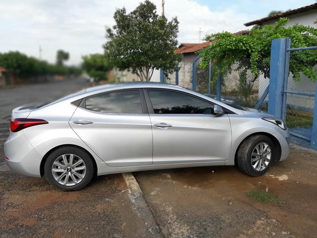 Elantra 2015 - Foto 8