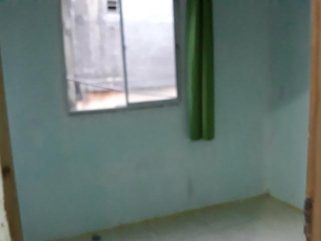 Aluga-se kitnet com 2 quartos - Foto 5