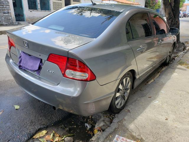 Honda Civic 2010 lxl - Foto 5