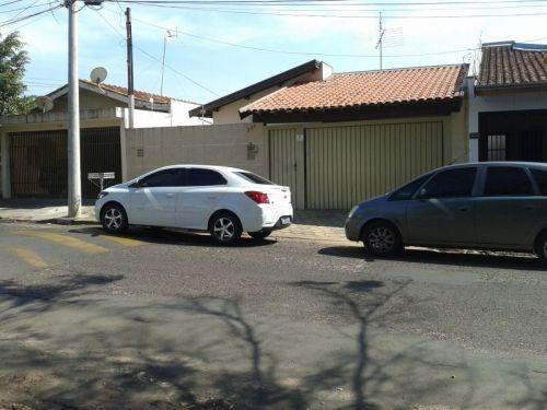 Casa à venda com 3 dormitórios em Jardim vania maria, Bauru cod:2549