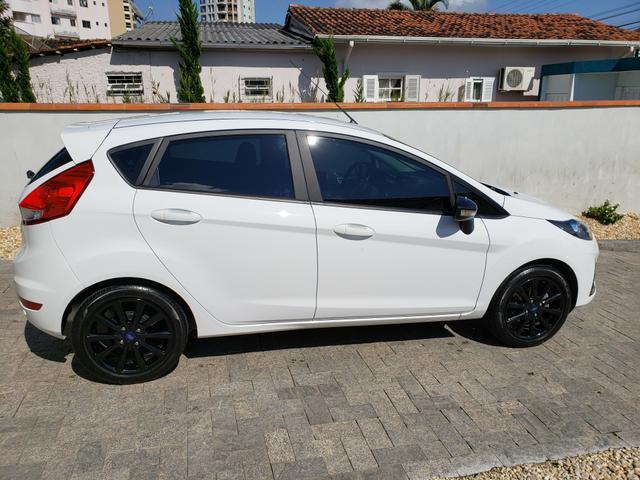 Ford Fiesta automático ecoboost Turbo 2018 - Foto 10