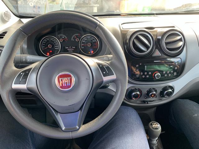 Fiat Palio attractive 1.0 2016 - Foto 4