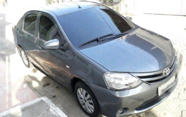 Toyota Etios Sedan 1.5X 14/15 Completo c/ GNV G5 - Foto 2