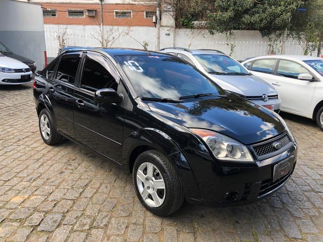 Ford Fiesta Sedan 1.0 Completo 2010 - Foto 3