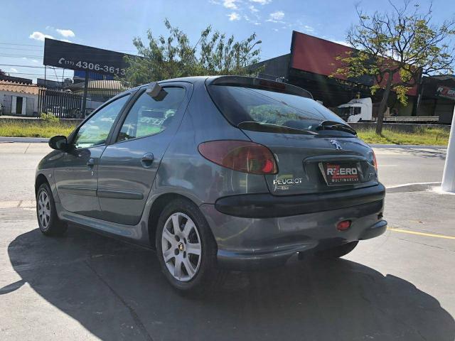Peugeot 206 Hatch 2006 Presence Completo 1.4 Flex 4 Portas - Foto 6