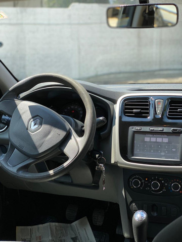 Renault Logan 1.6 2017 - Foto 14