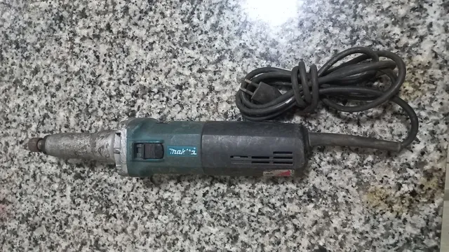 Retifica Elétrica 480W (pinça 6mm) M9100B - Makita