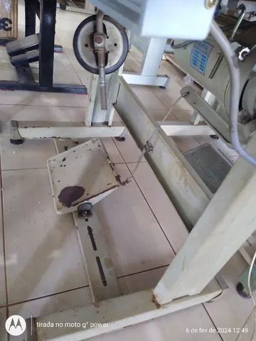 Máquina de costura reta coluna usada  - Foto 3