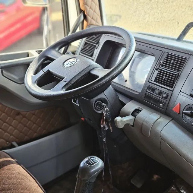 Constellation 24250 com Munck TKA 45,7 - Foto 10