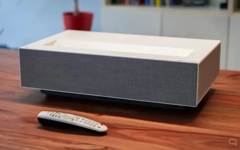 Projetor Laser LG CineBeam  HU715QW Ust 