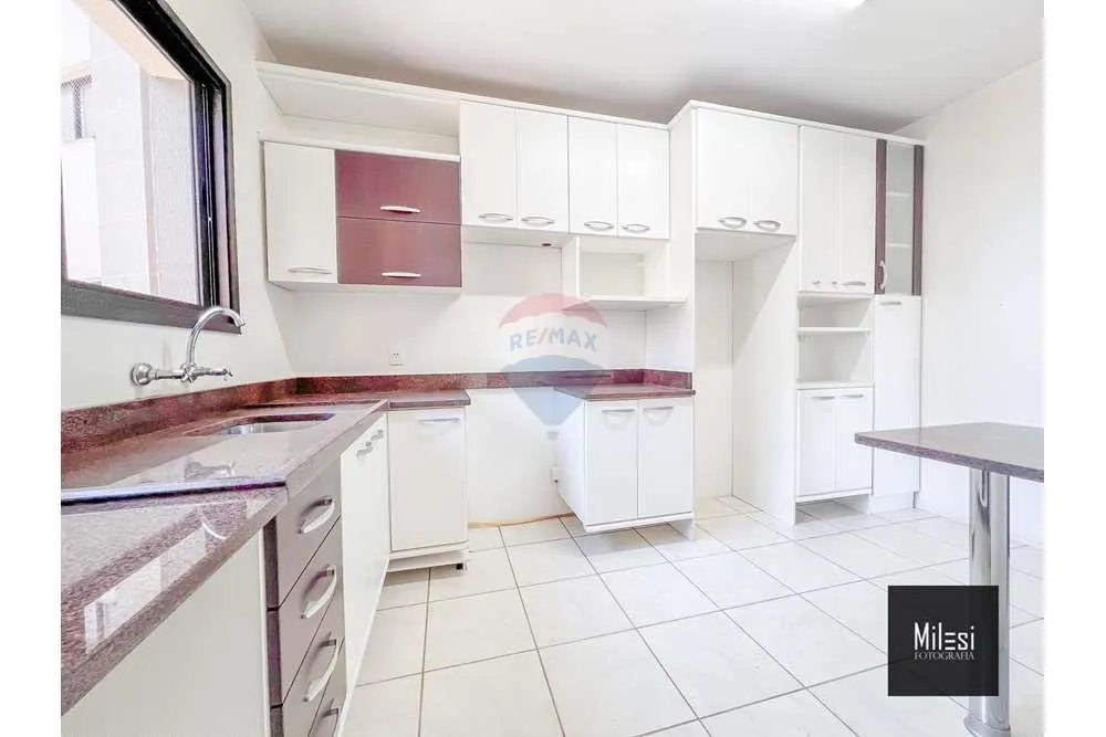 Victória Park Residence, 3 dorm., 1 suite, 3 banheiros, 2 vagas de garagem no Pio X