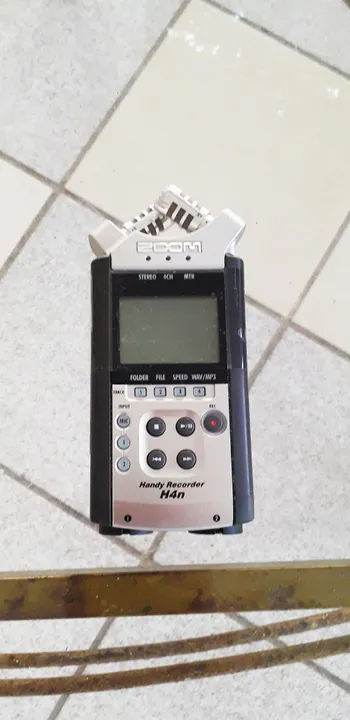 Gravador Digital Zoon H4N C/fonte de alimentação (Em excelente estado)