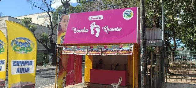 Vendo essa banca no centro de Teresina praça saraiva bem conservado  - Foto 2