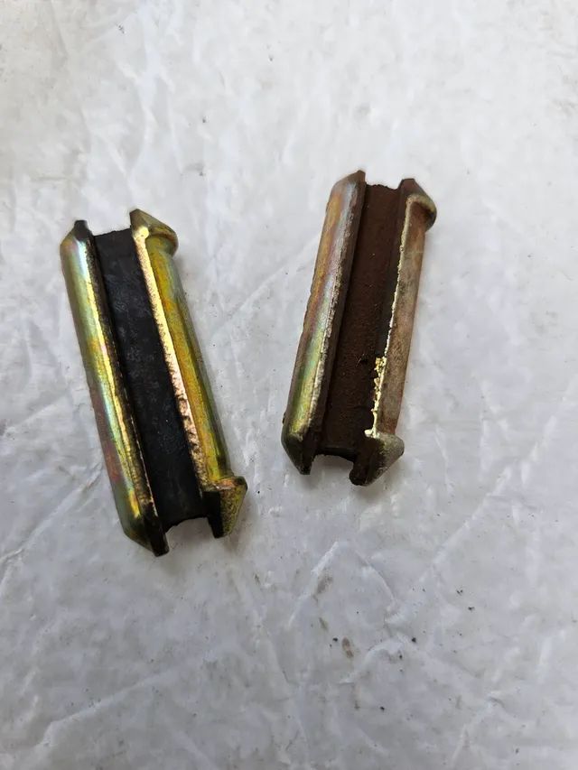 Mini escavadeira carregadeira bobcat pino flexível trava novo 6737326 - Foto 2