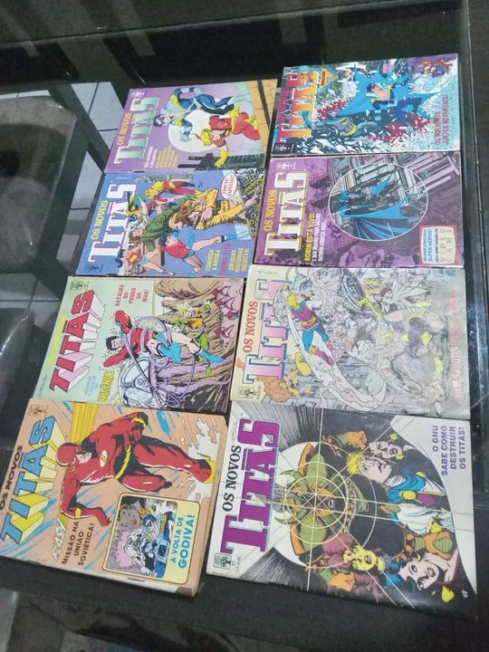 Oito hqs formatinho abril jovem dos Novos Titãs