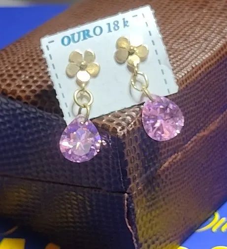 Par Brincos Trevo Ouro 18 Kilates 2.80 Gramas Zircônias 10 mm Todo 23 mm  - Foto 6