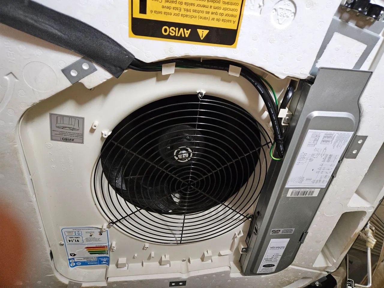Ar condicionado Carrier 48000 btus com defeito - Foto 4