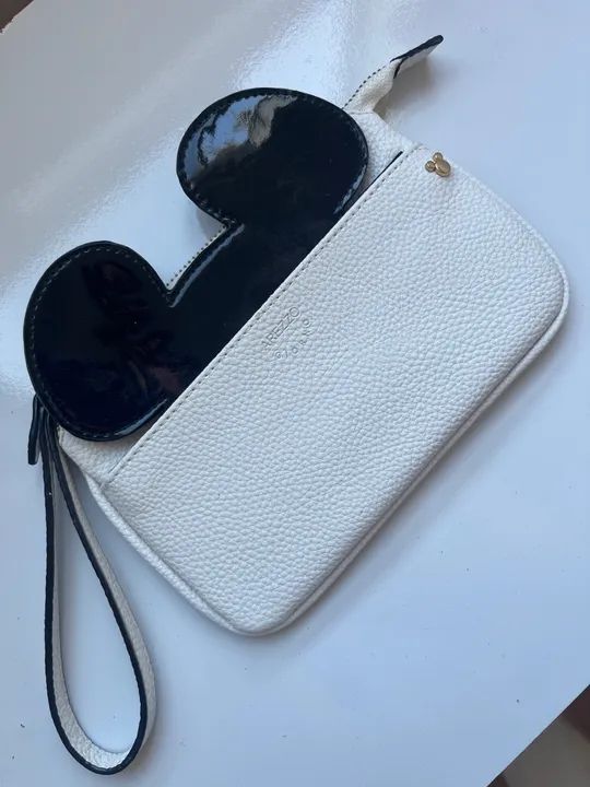 Carteira Arezzo + Disney