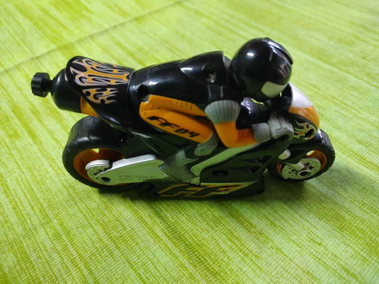 Moto Hot Wheels Fórmula Fuelers - Foto 5