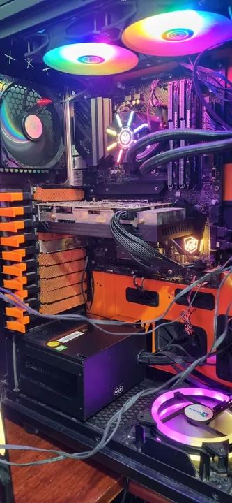 CPU Gamer muito boa completa gabinete