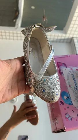 Sapato Cinderela brilhante tamanho 28 - Foto 5