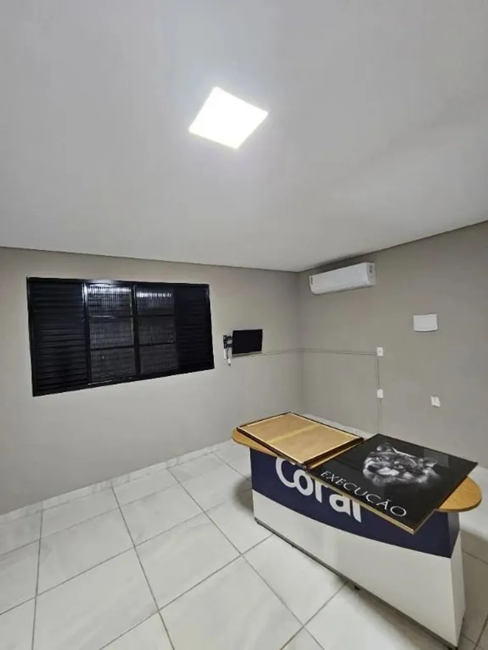 SALA COMERCIAL DISPONÍVEL PARA LOCAÇÃO - R$2.400,00