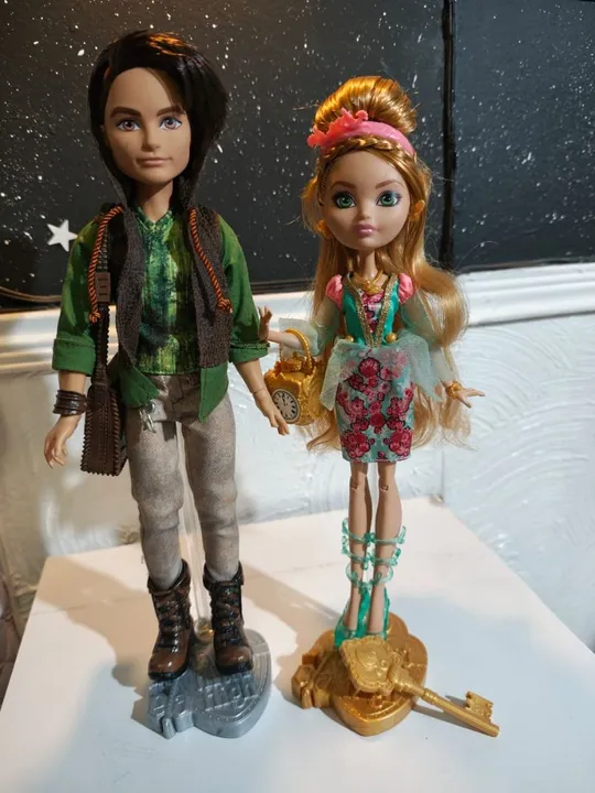 Bonecas Ever After High Ashllyn e Hunter 