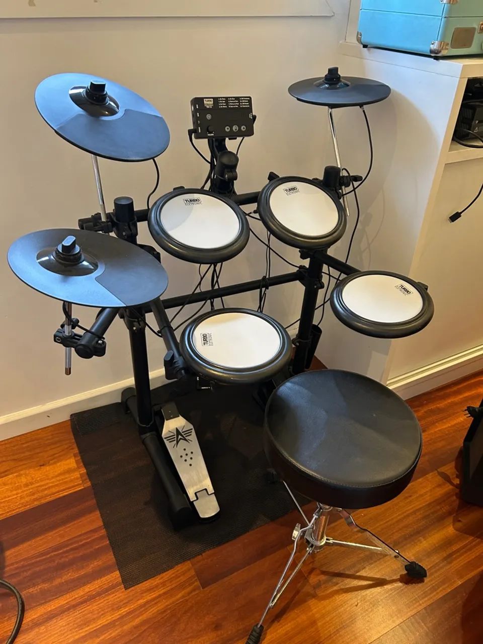 Bateria Eletrônica com Pedal e banquinho - Foto 2
