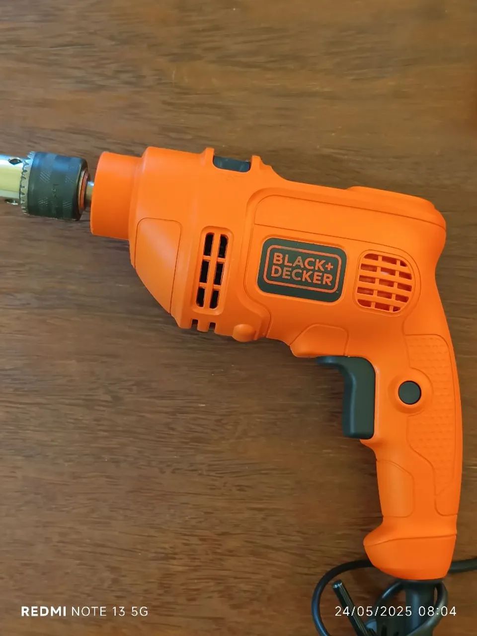 Furadeira de Impacto 560W Black+Decker - seminova  - Foto 5