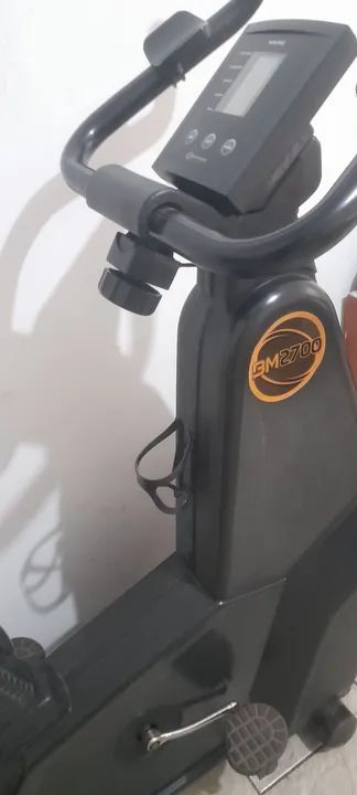 Bicicleta Ergométrica movement BM2700 profissional, faço entrega dependendo local  - Foto 2