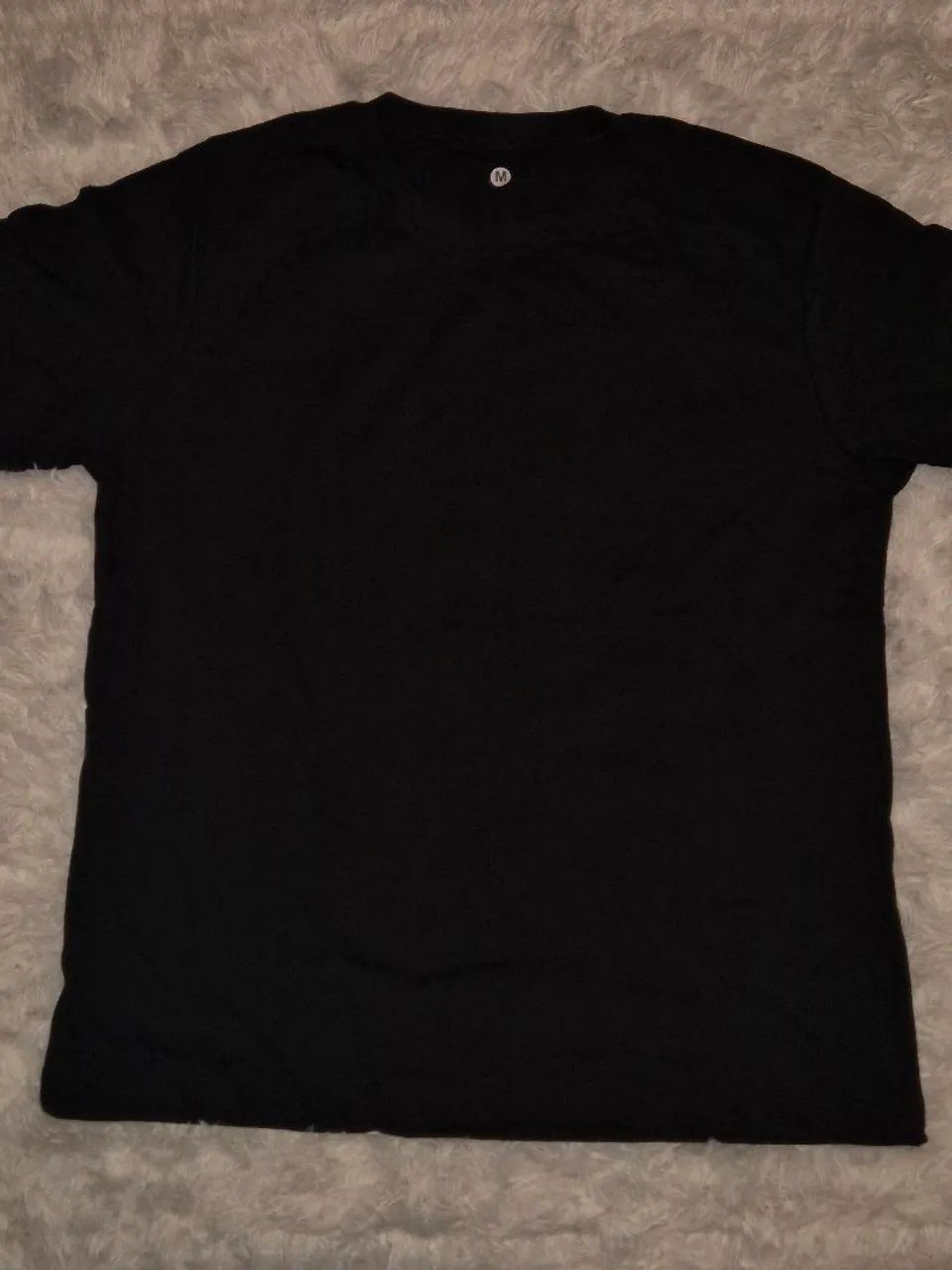 camiseta lisa preta