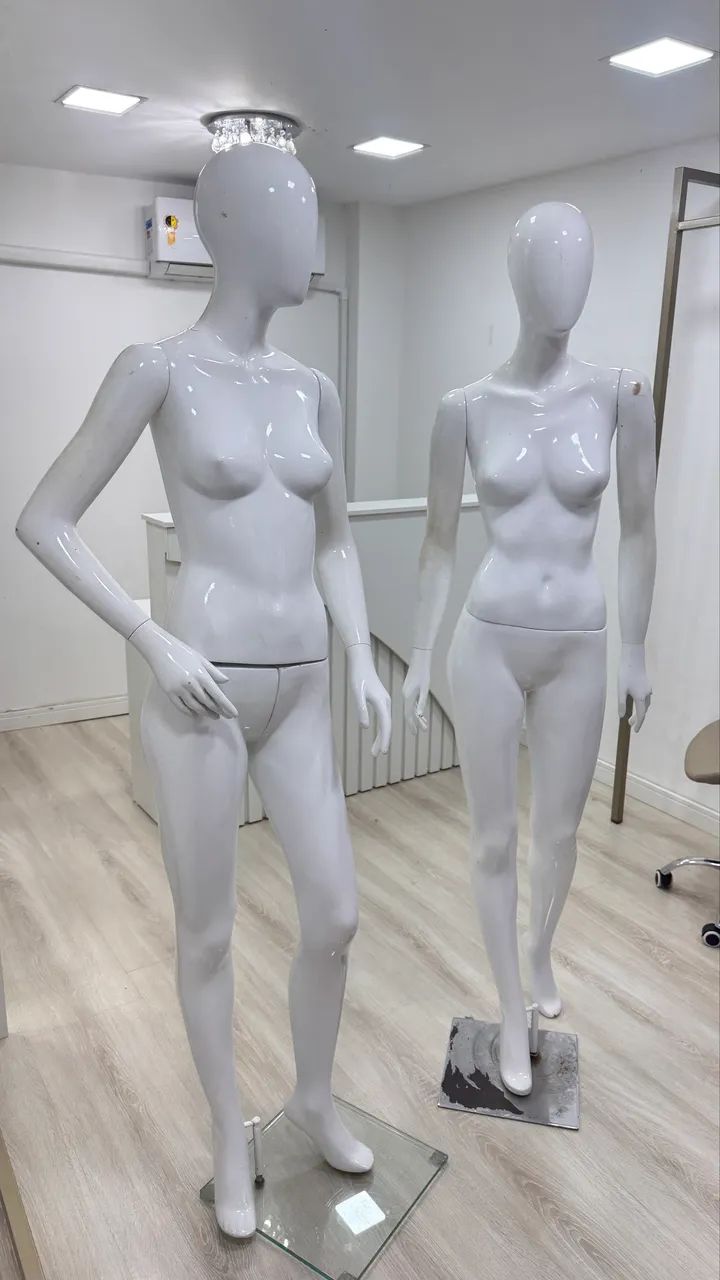 Manequim feminino fibra 