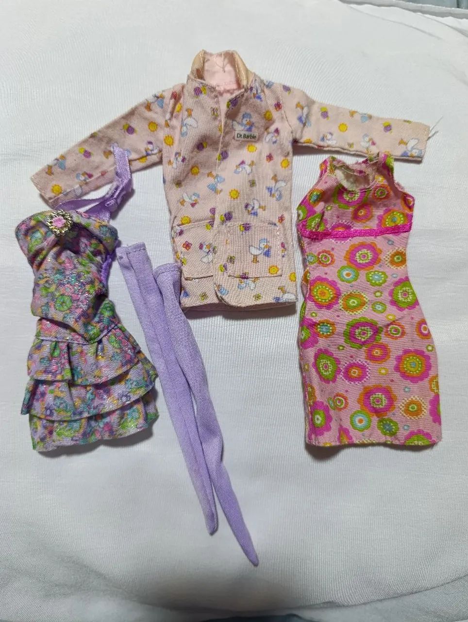 Roupas Monster high e Barbie ,LOTINHO - Foto 2