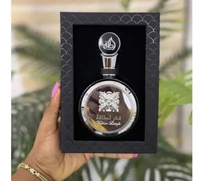 Perfume Árabe Masculino Fakhar Black 100ml Original Lacrado Lattafa