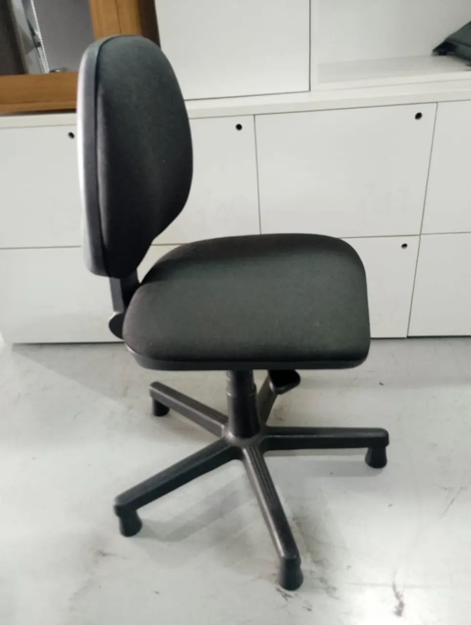 Cadeira de Escritório Para Costura Flexform Com Sapata  - Foto 3