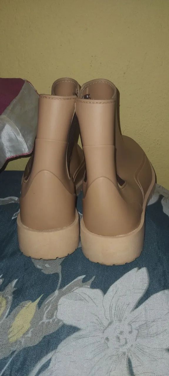 Bota chelsea tratorada constance marrom - Foto 4