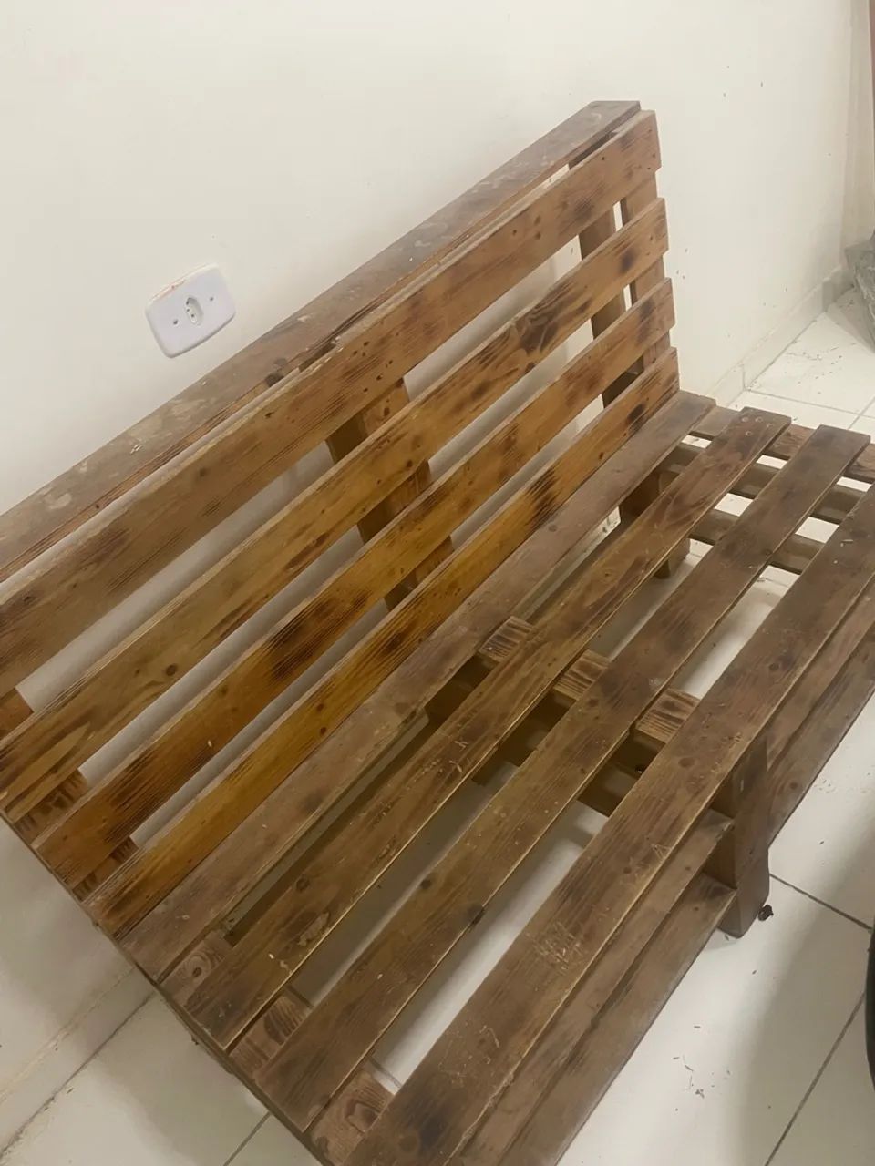 Sofá de Pallet - ACEITO CARTÃO 