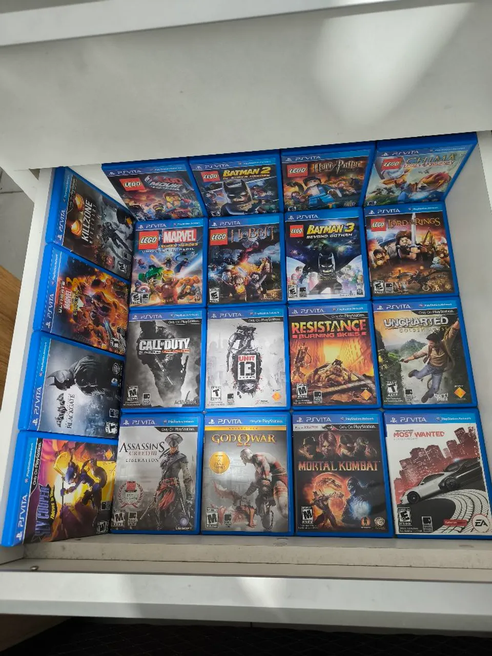 Lote com 22 Games Coleção de Jogos PS Vita - Diversos Títulos clássicos