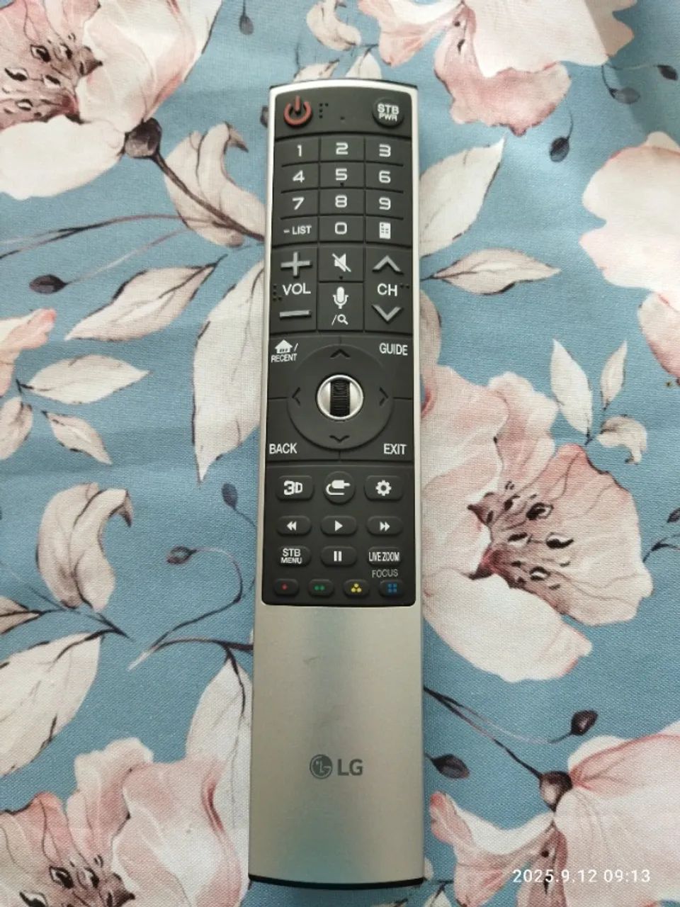 Vendo controle remoto TV LG sem uso
