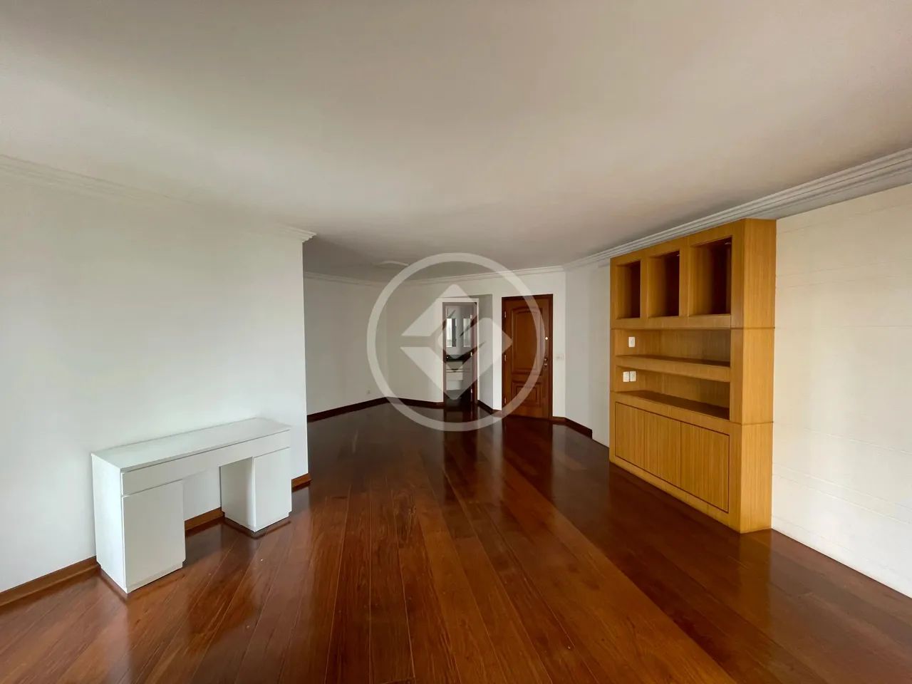 Vendo Apartamento no Campo Belo, 178 m², 3 Suítes, 5 Banheiros, 3 Vagas de Garagem com Dep - Foto 2