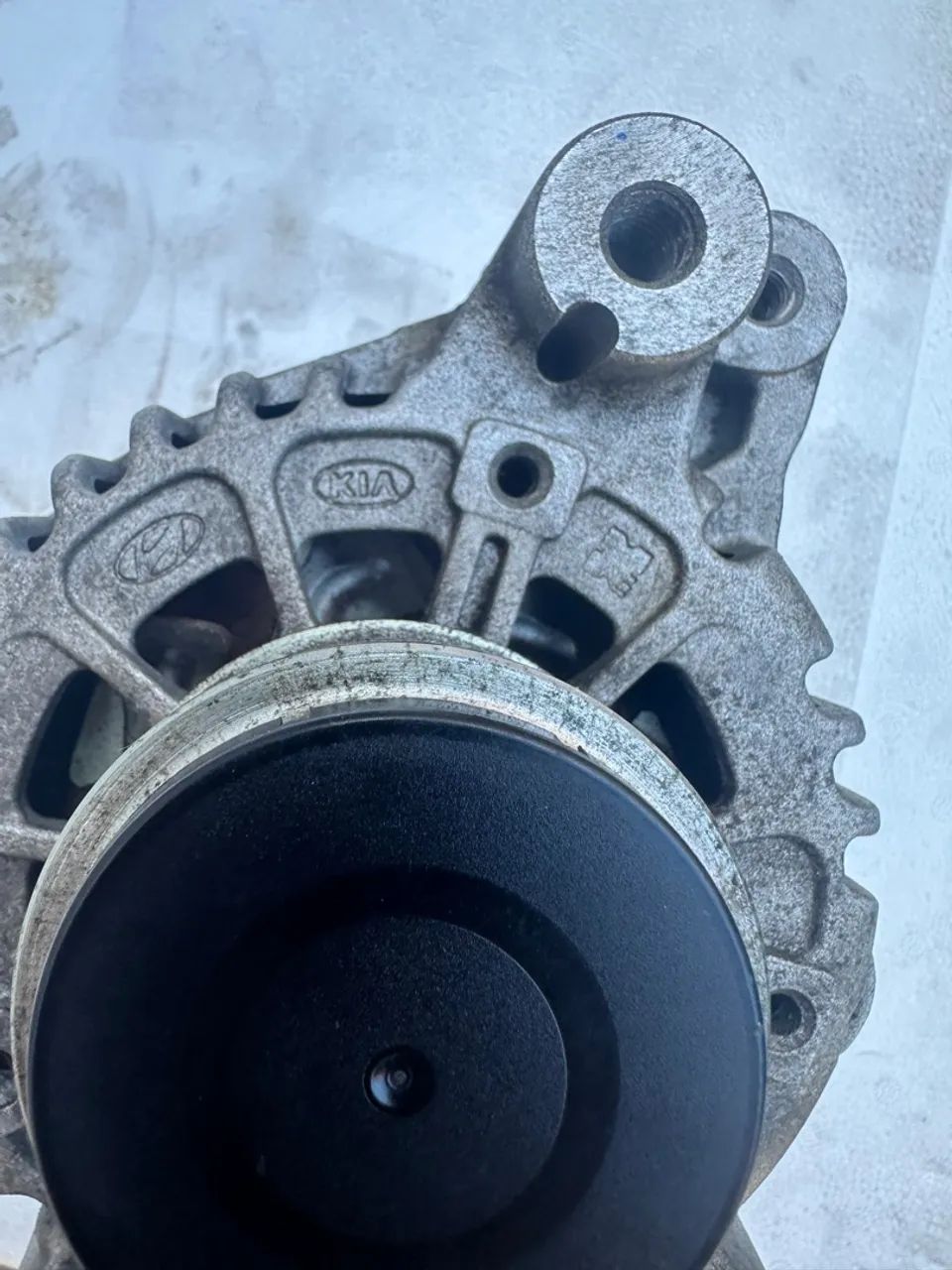 Alternador Kia 37300-04200 - Foto 3