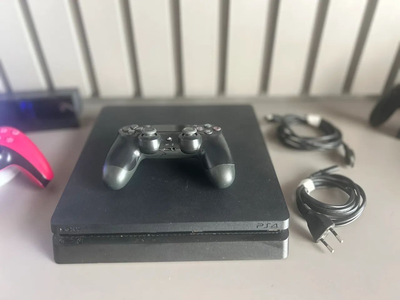 PS 4 Slim 1 TB com lacre de fábrica  - Foto 2